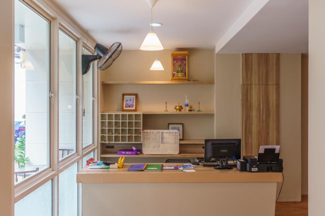 Cheqinn Bed Sukhumvit 4 Nana Plaza Бангкок Экстерьер фото