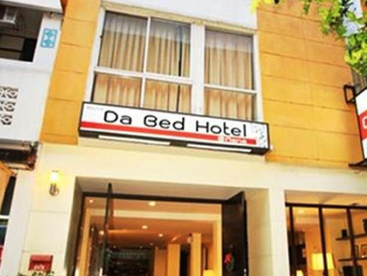 Cheqinn Bed Sukhumvit 4 Nana Plaza Бангкок Экстерьер фото